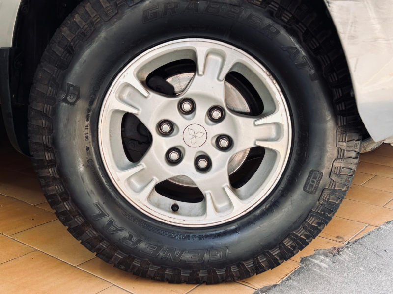 MITSUBISHI PAJERO TURBO D