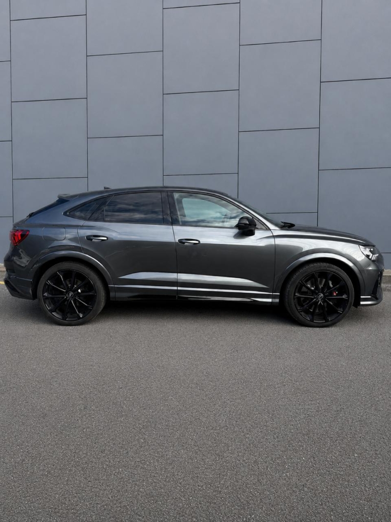 Audi rsq3
